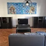 Center Flat 160m2
