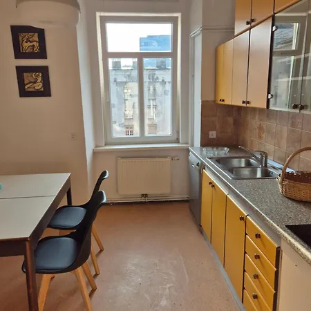 Center Flat 160m2 Appartement *