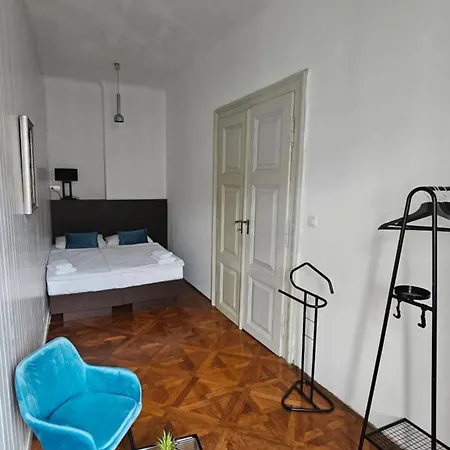 Center Flat 160m2 Apartment