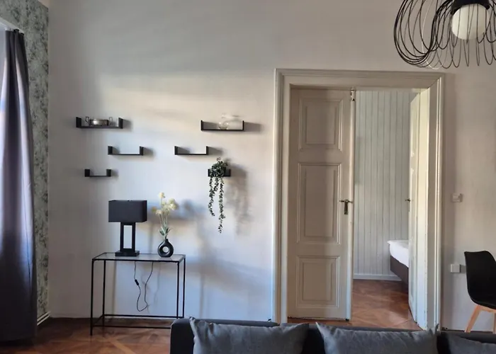 Apartment Center Flat 160m2 Ljubljana