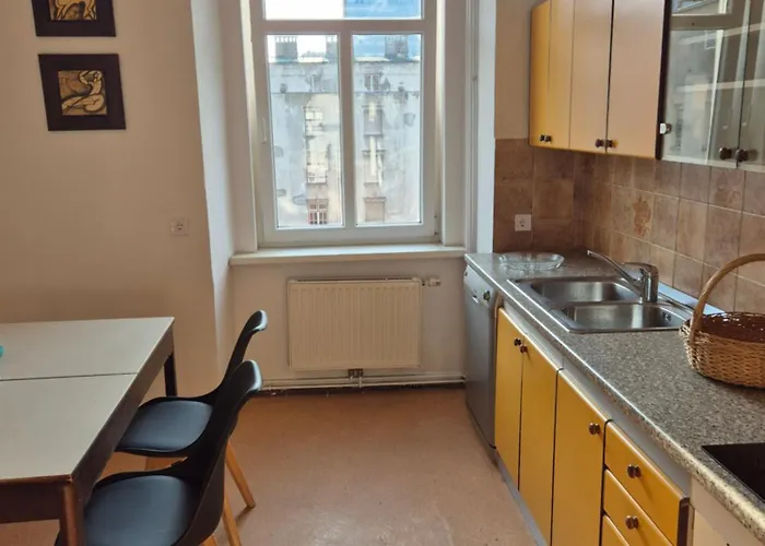 Center Flat 160m2 Apartment *