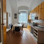 Center Flat 160m2 Любляна